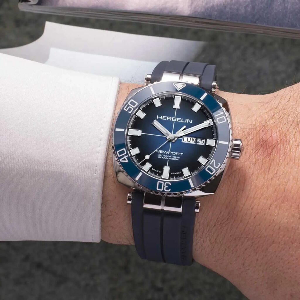 HERBELIN NEWPORT DIVER AUTOMATIC 1774BL15CB – am Handgelenk