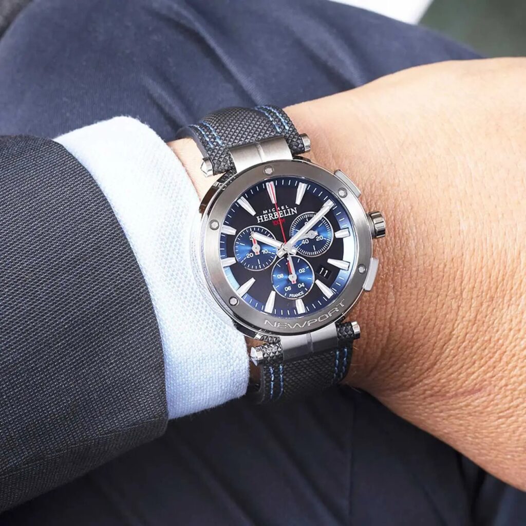 HERBELIN NEWPORT CHRONO 37688AG65 – am Handgelenk
