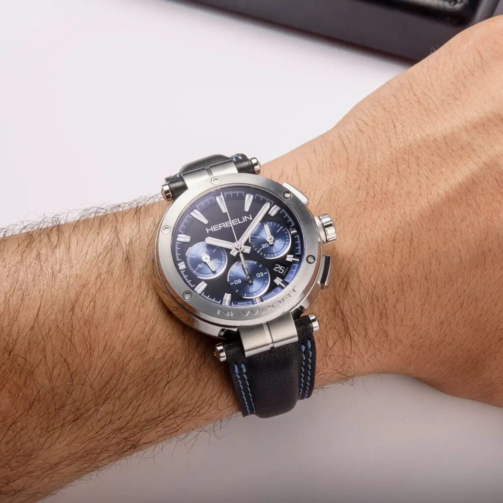 HERBELIN NEWPORT AUTOMATIC CHRONO 268A65 – am Handgelenk