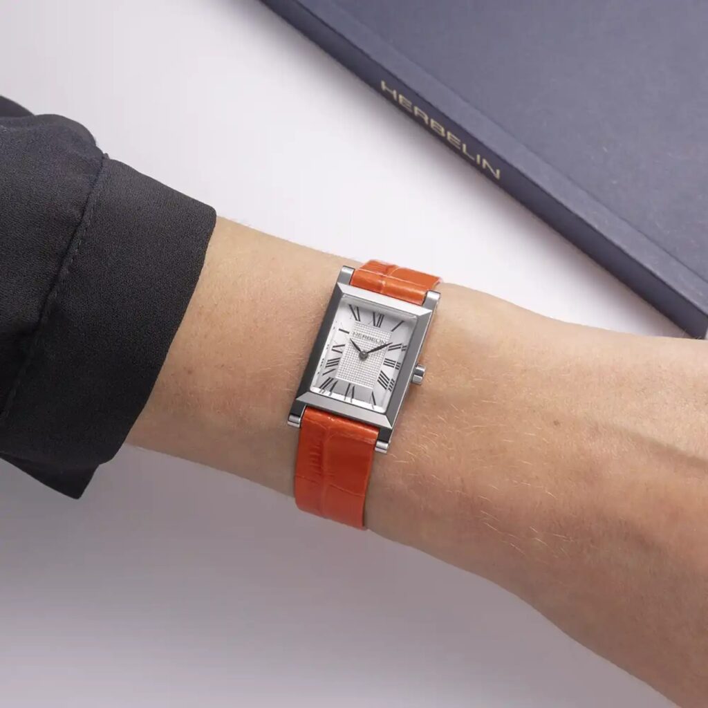 HERBELIN ANTARÈS Band FACON CROCO ORANGE B17344A127 – am Handgelenk