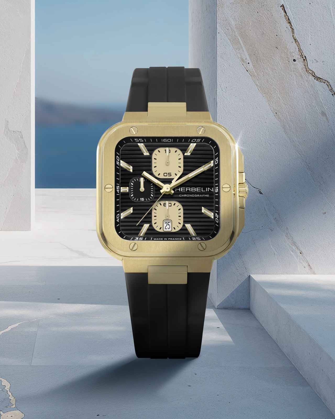 HERBELIN Cap Camarat Square Chronograph 35646P1N14CA mit schwarzem Zifferblatt und gelbgoldfarbenem Gehäuse
