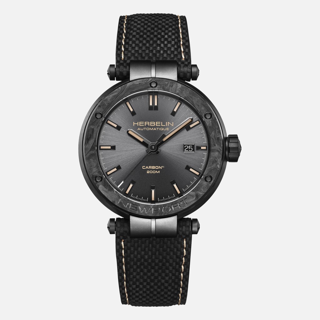 HERBELIN NEWPORT CARBON TITANIUM AUTOMATIC Schwarz-Beige 1788CTN153 – Vorderansicht